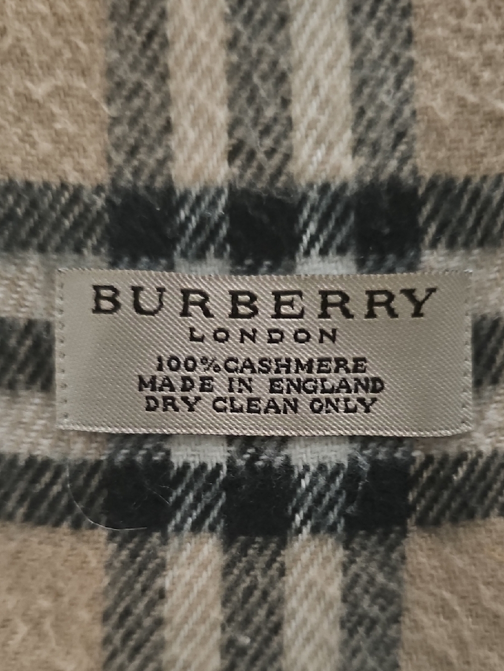 Burberry Beige and Black Plaid Cashmere Scarf Made In England Dry Clean Only - Picture 2 of 3